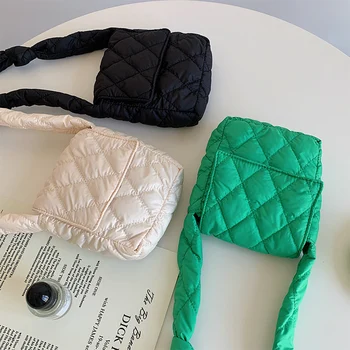 Korėjos minkštas pledas mažų pečių maišą, uždusęs piniginės rankinės naujas lengvas debesis nešti maišą žiemos atsitiktinis mados žemyn crossbody krepšys